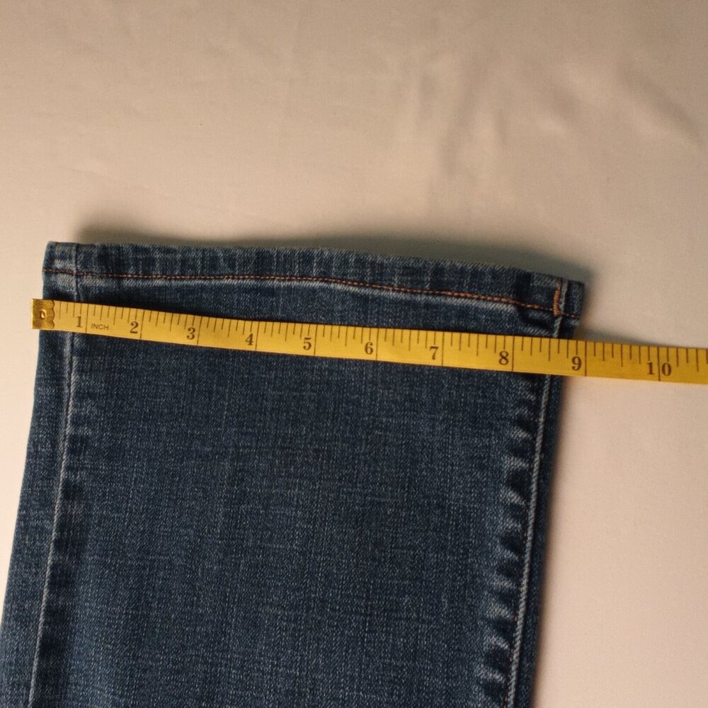 Levi's Jeans Size 6 Low Rise Boot Cut Medium Wash - Picture 9 of 9